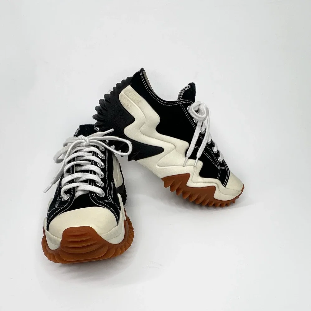 CONVERSE Run Star Motion Platform Sneakers Black and White M: 6 W: 7.5: